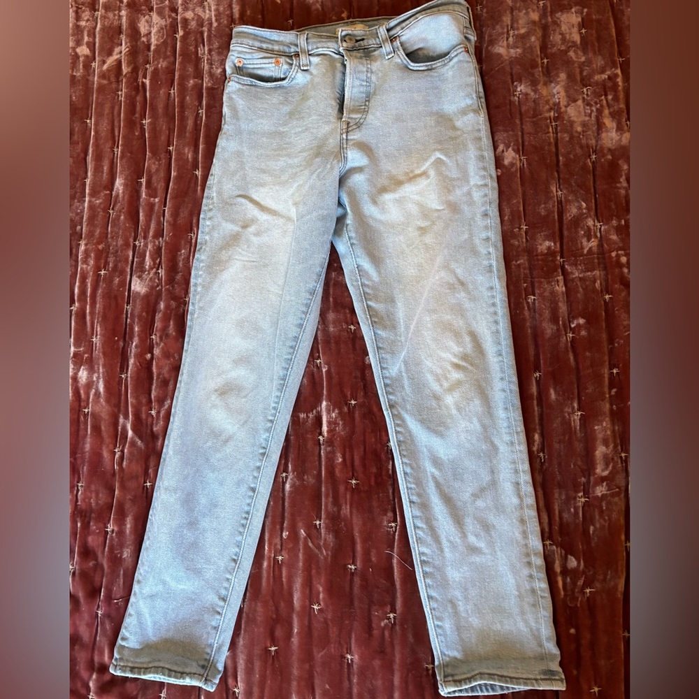 Levi's Women's Wedgie Icon Fit Jeans